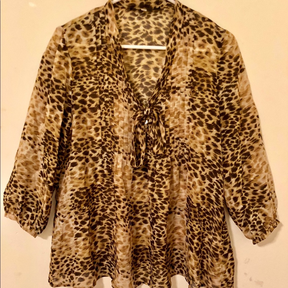Rose & Olive women’s blouse size medium